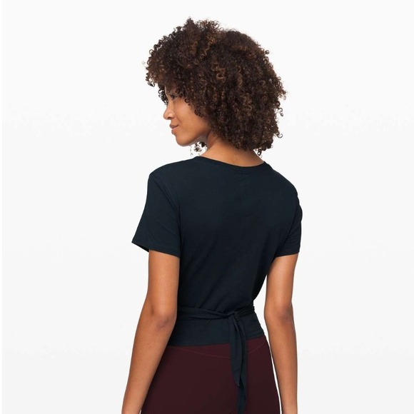 lululemon athletica Tops - Lululemon Time To Restore Short Sleeve Top Nocturnal Teal Women's 6 EUC